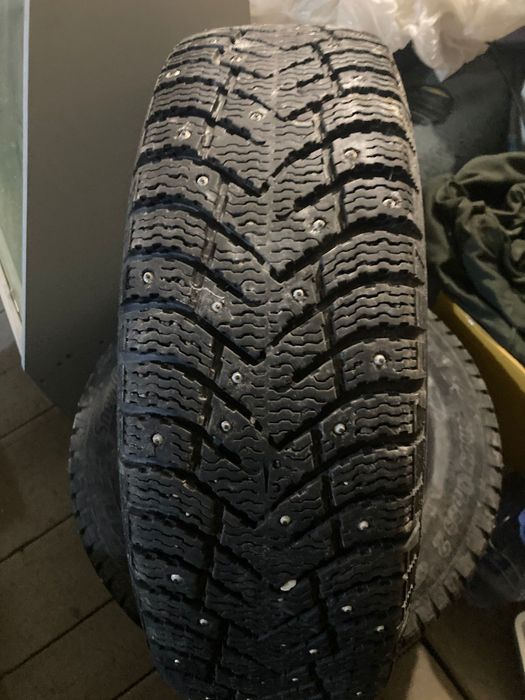 Продам зимние резину r14