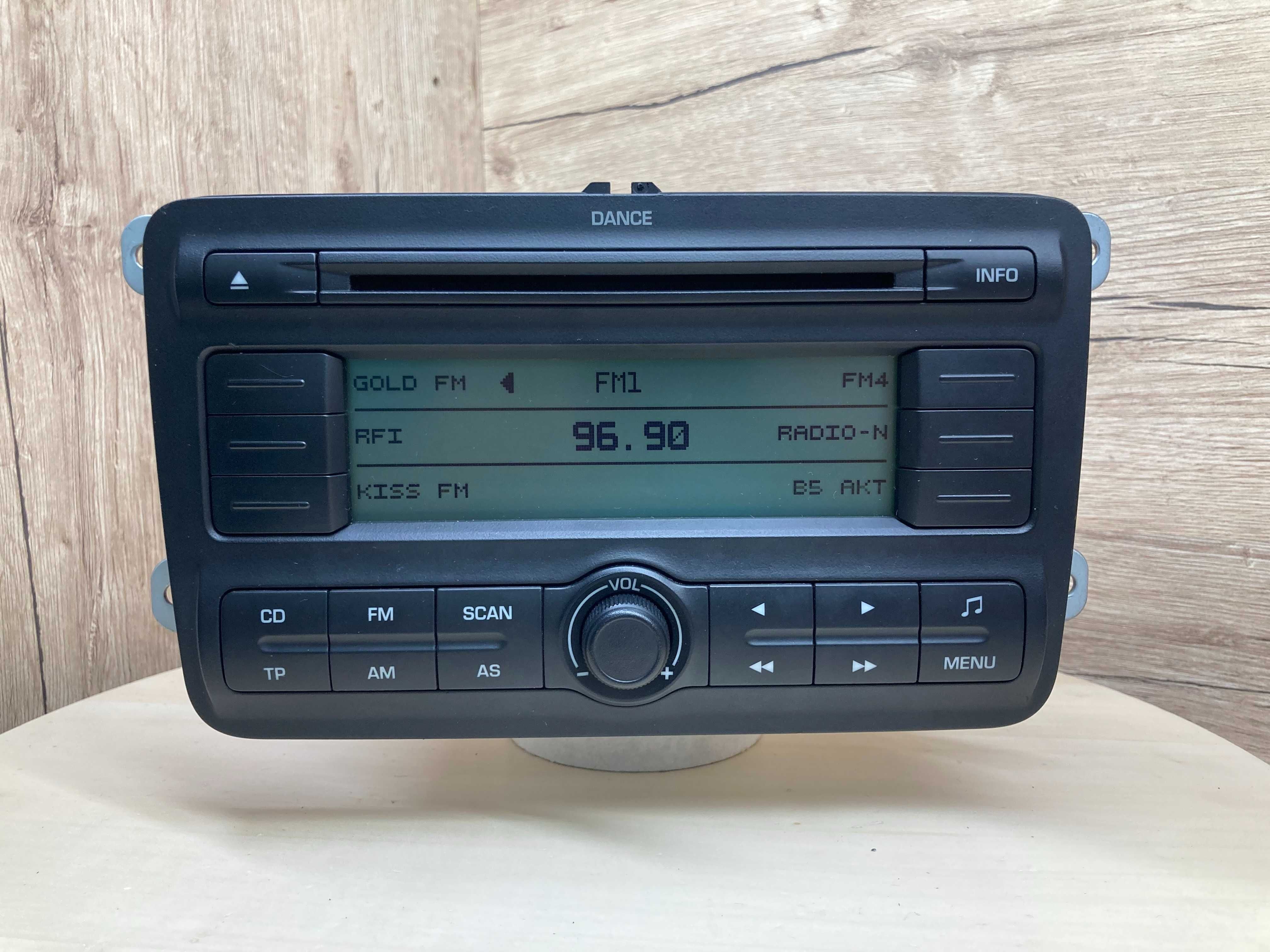 Radio CD player casetofon DANCE STREAM Skoda octavia fabia superb yeti
