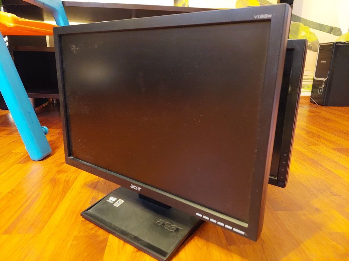 Монитор компьютера Acer