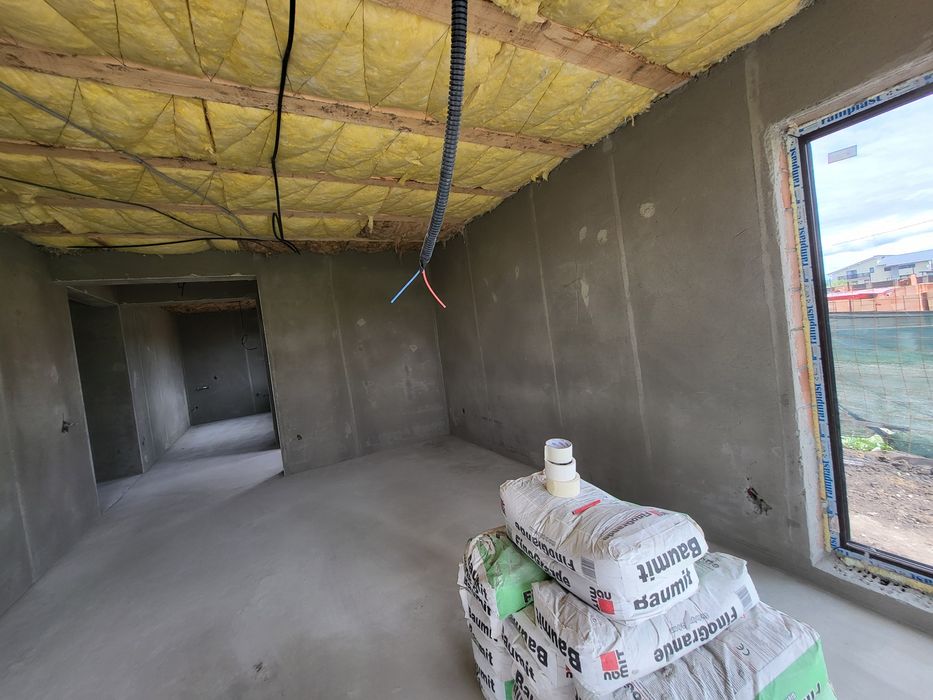 Tencuiala mecanizata