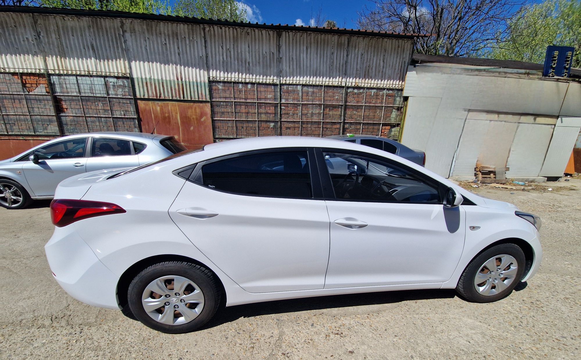 Hyundai Elantra 1.6 MPi 132 CP