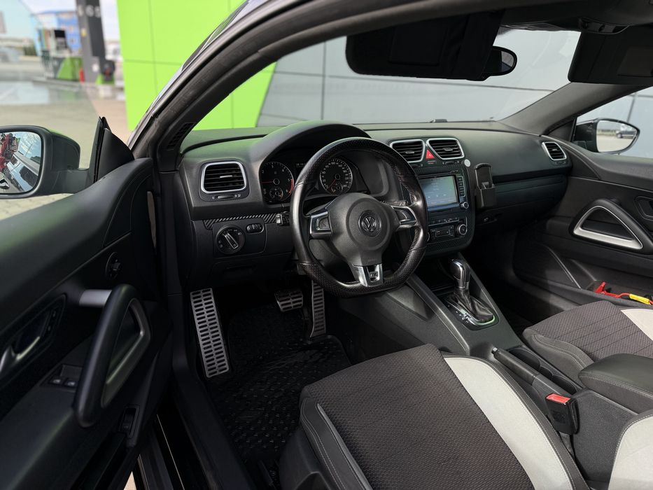Vw Scirocco R-Line // 2.0 TDi 170 Cp Automat // 2011 // Euro 5 //