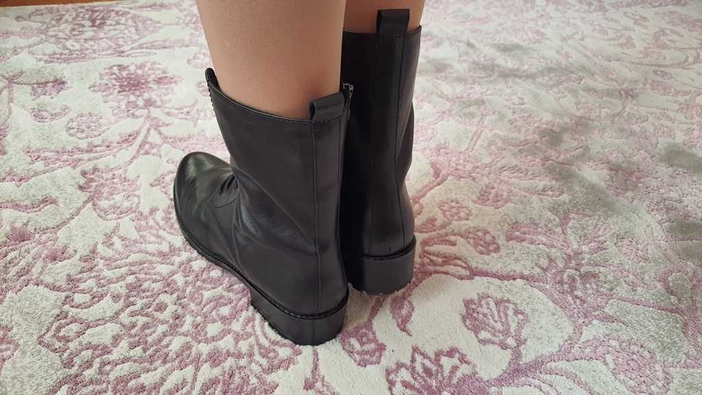 Ghete dans popular folclor piele moale, de la CAPRICE, marimea 40-40,5