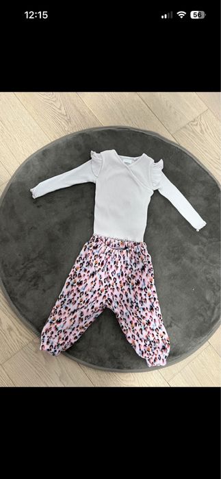 Haine fetita in stare foarte buna