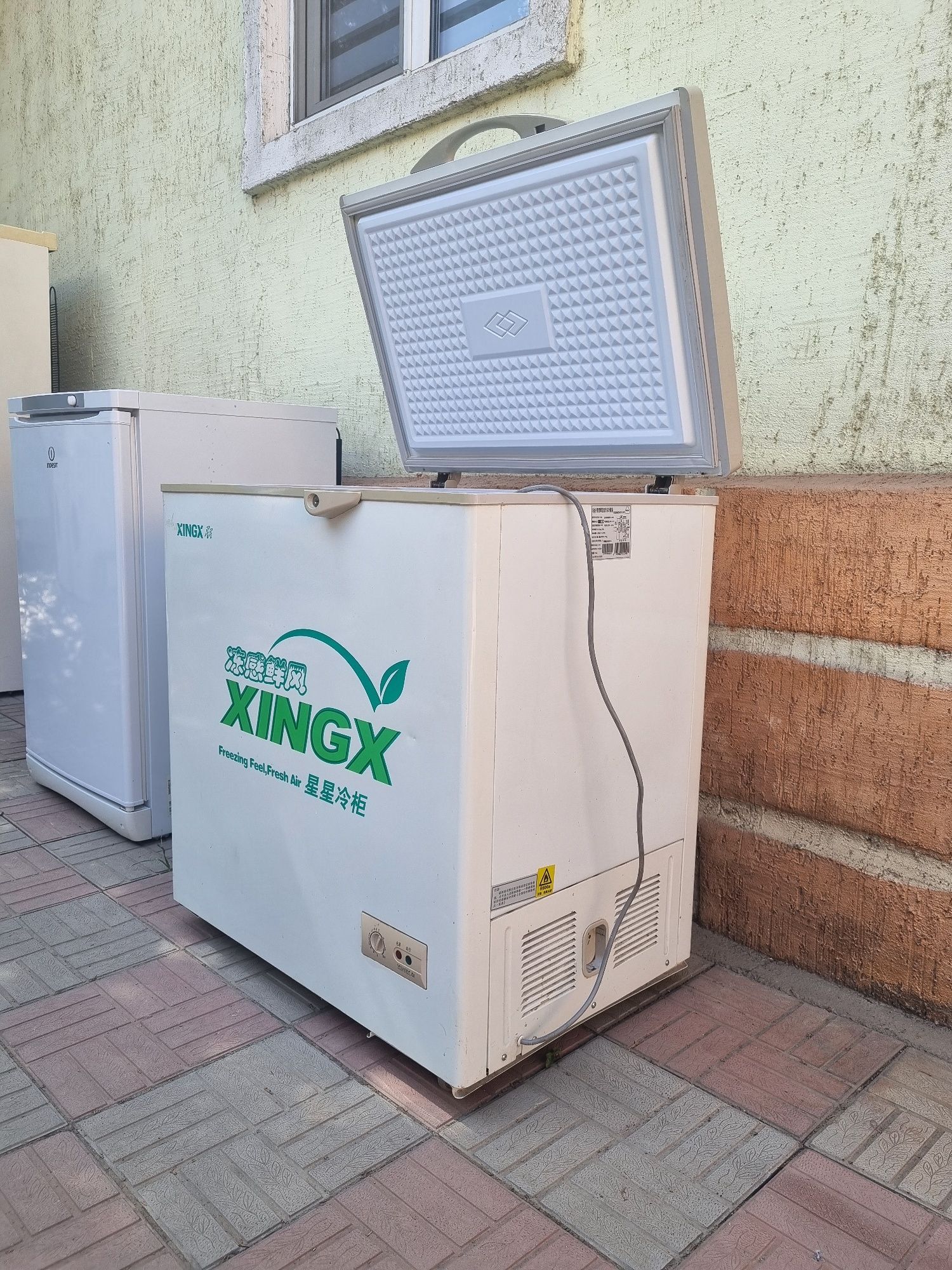 Морозильник XINGX 146L
