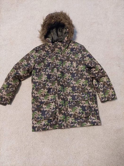 Haine baiat geaca marimea 134 pt 9 ani