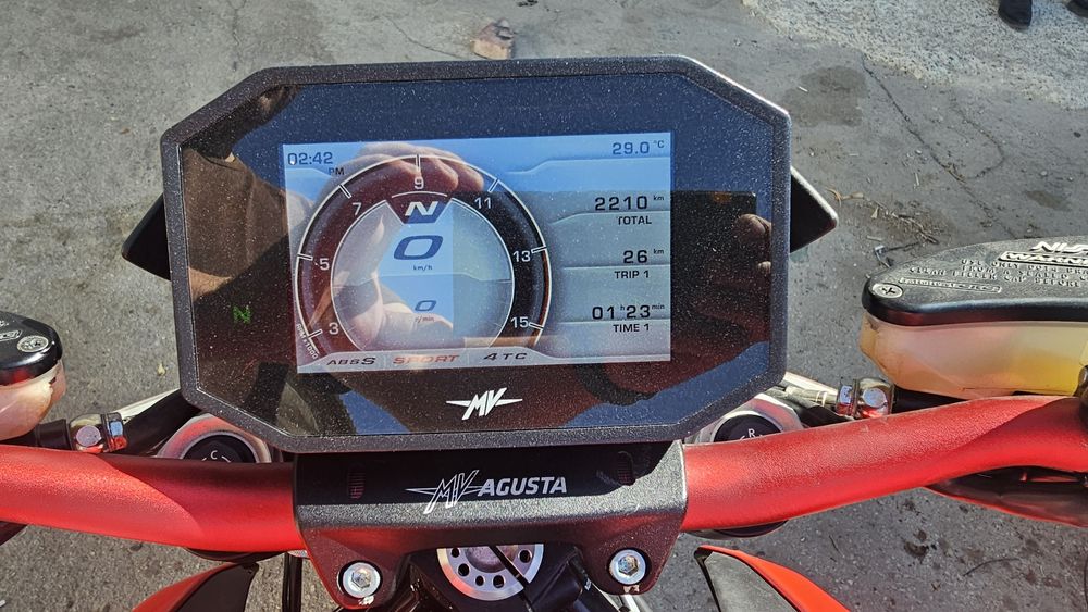 Mv agusta brutale 800r