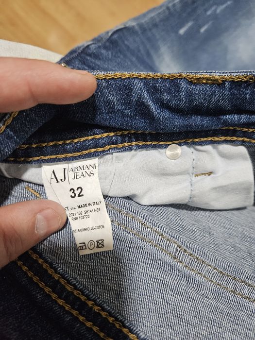 Blugi Armani Jeans made in italy marime 32