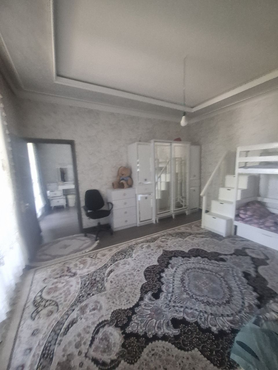 Участка сотилади 3 соток 5 та хона 150 000$