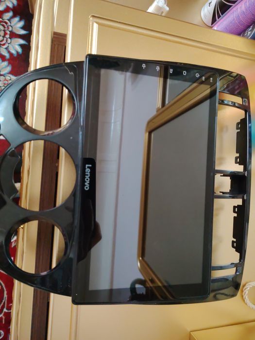 Lenovo monitor sotiladi