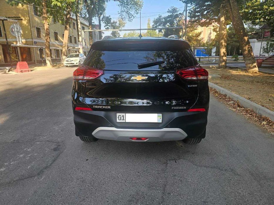 Продаем chevrolet tracker 2 premier    2024
