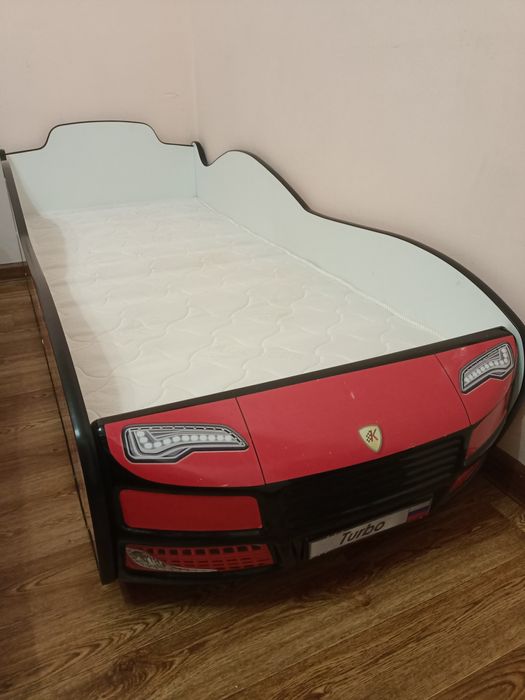 Продам кровать детскую