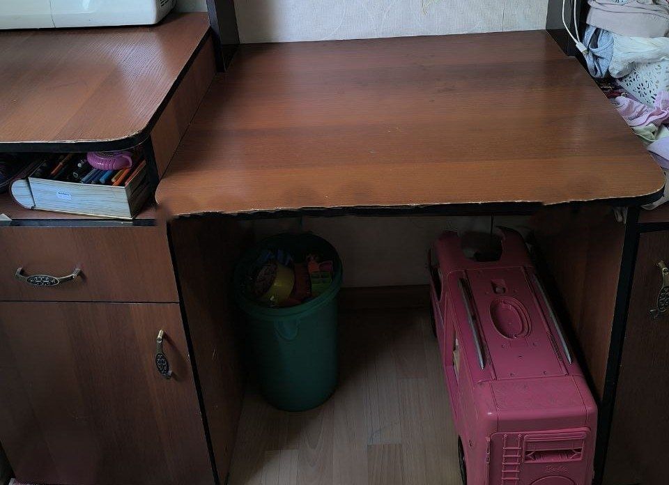 Компьютерный стол