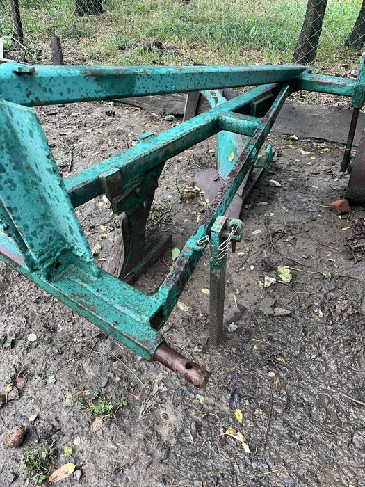 Plug tractor 2 brazde