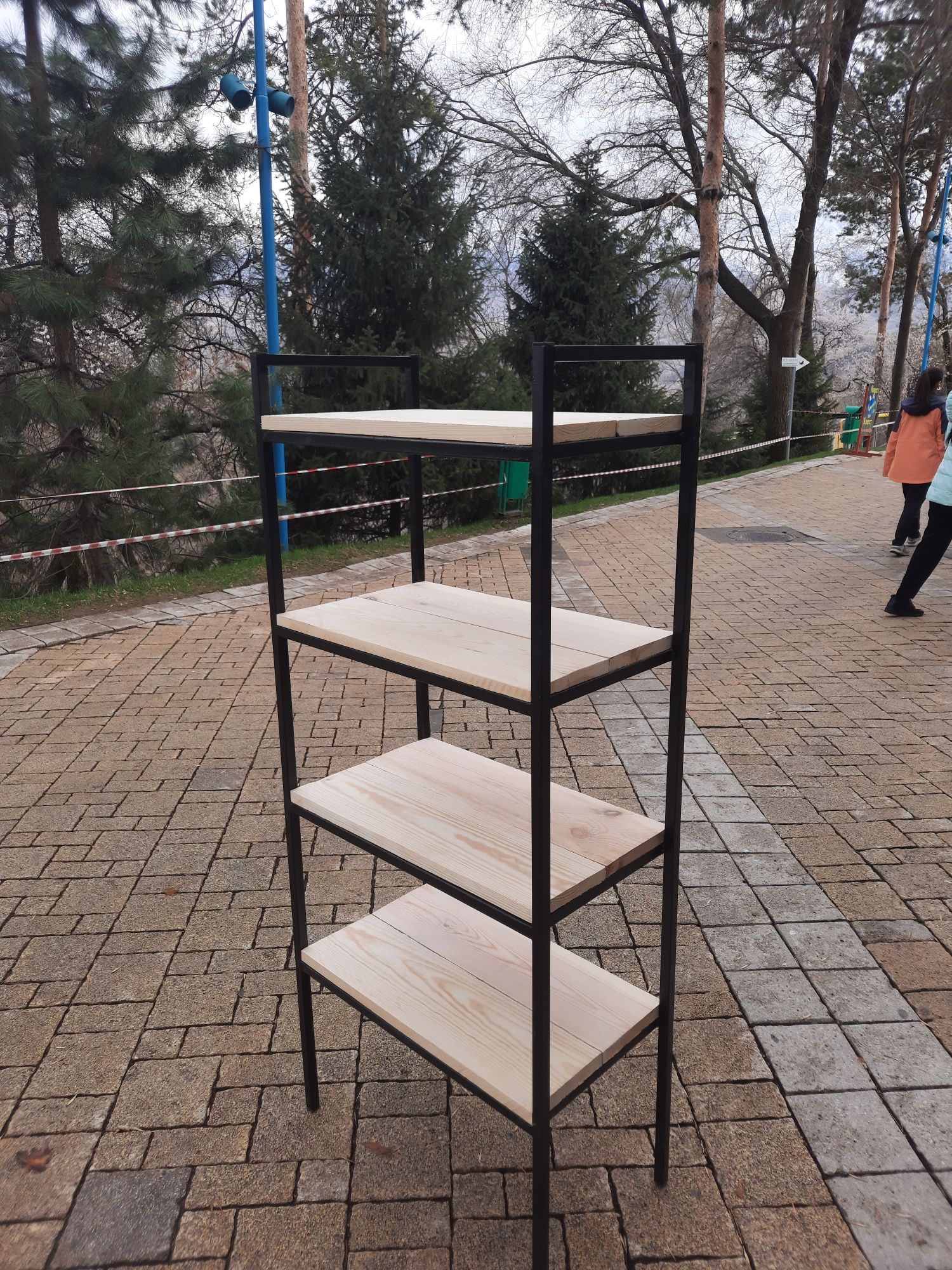 Стеллаж в стиле лофт