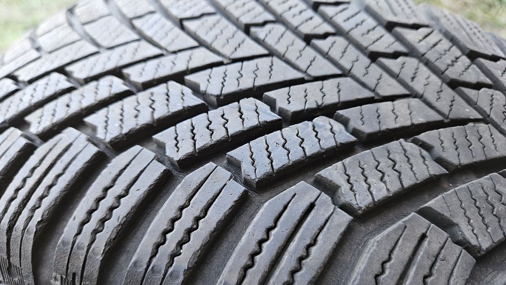 2бр гуми 205 55 16 континентал