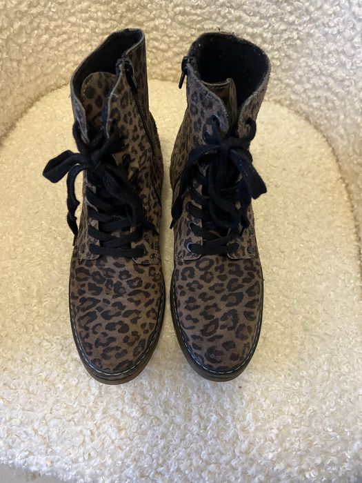Дамски боти тигрови