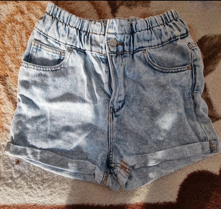 Pantaloni scurți de damă