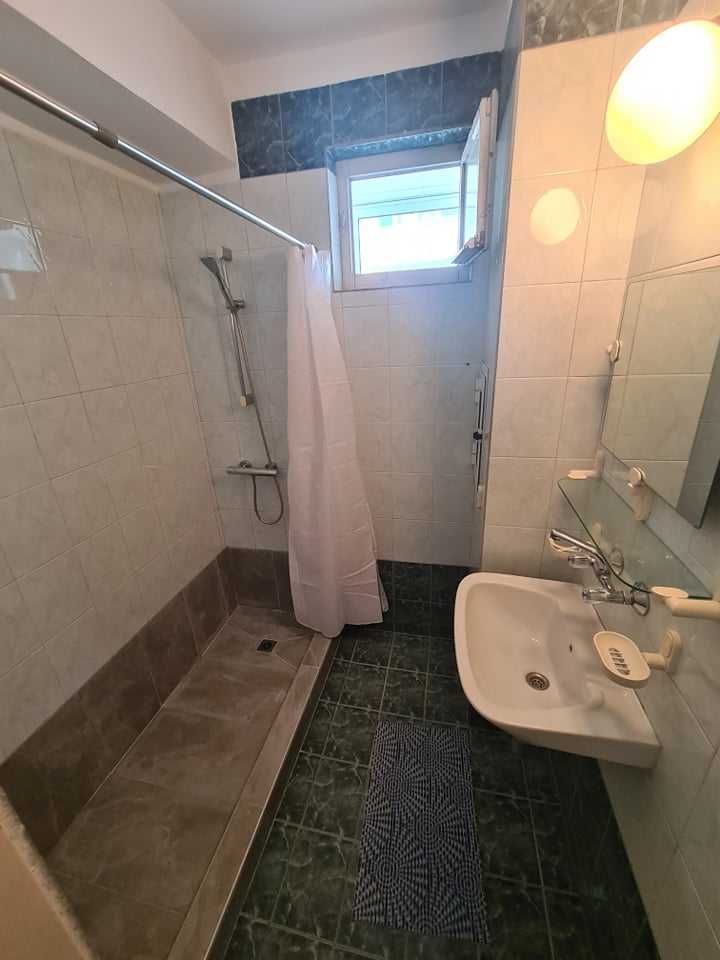 Дава се под наем Тристаен апартамент в Бургас, Лазур - 96 кв.м за 229.5 € - Снимка #12