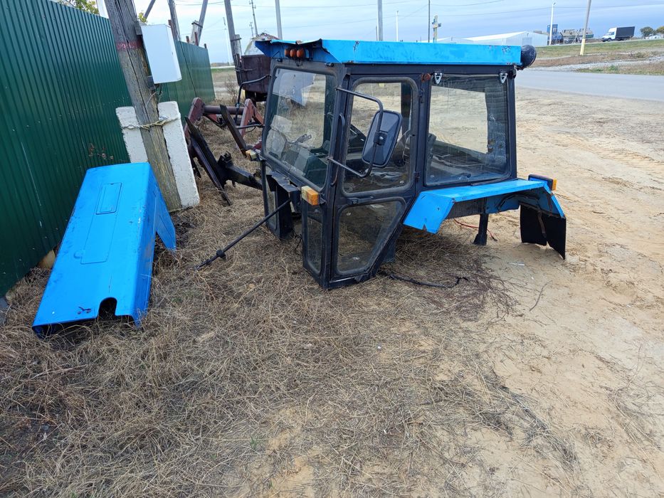 Трактор МТЗ 82 кабина