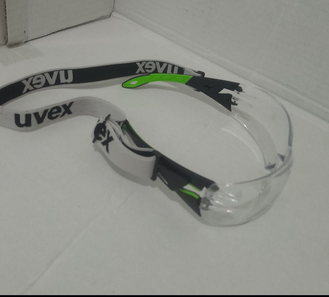 Предпазни защитни очила UVEX