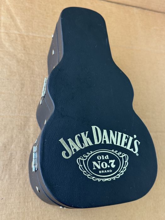 Кожен калъф за бутилка Jack Daniels с Guitar Case , калъф за китара