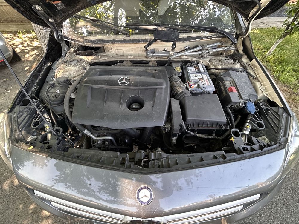 !Avariat! De vânzare Mercedes-Benz B180 1.5 80kw -2014