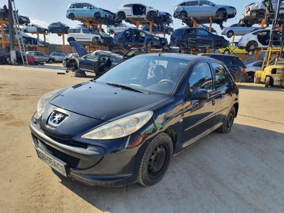 Dezmembrez Peugeot 206+ motor 1.4 HDI  68cp 8HR cutie de viteze panoramic plafon bara dezmembrari