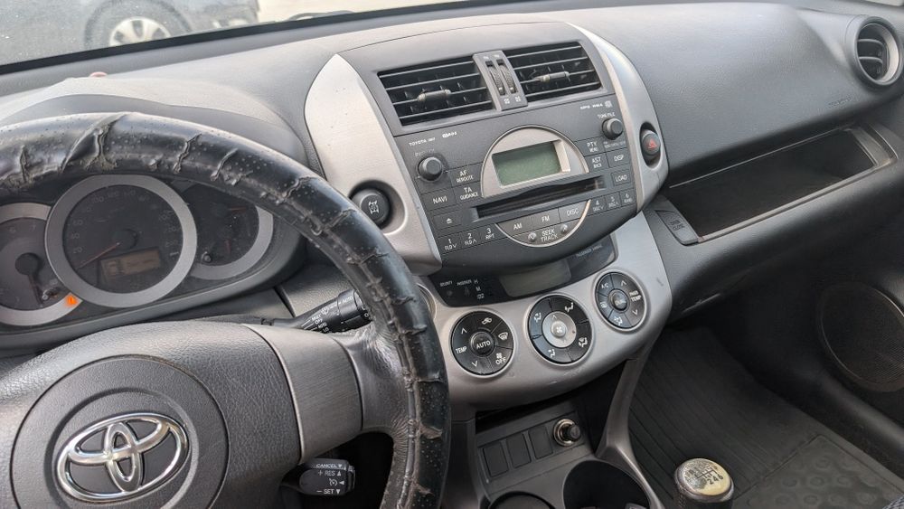 Toyota RAV4 2.2 D-4D 2008 – De vânzare

Vând Toyota RAV4, motor 2.2 D-