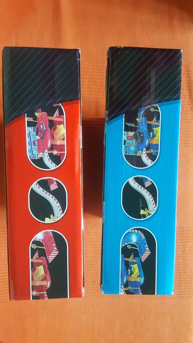 Vând jucării, set stație de poliție și set parcare pompieri