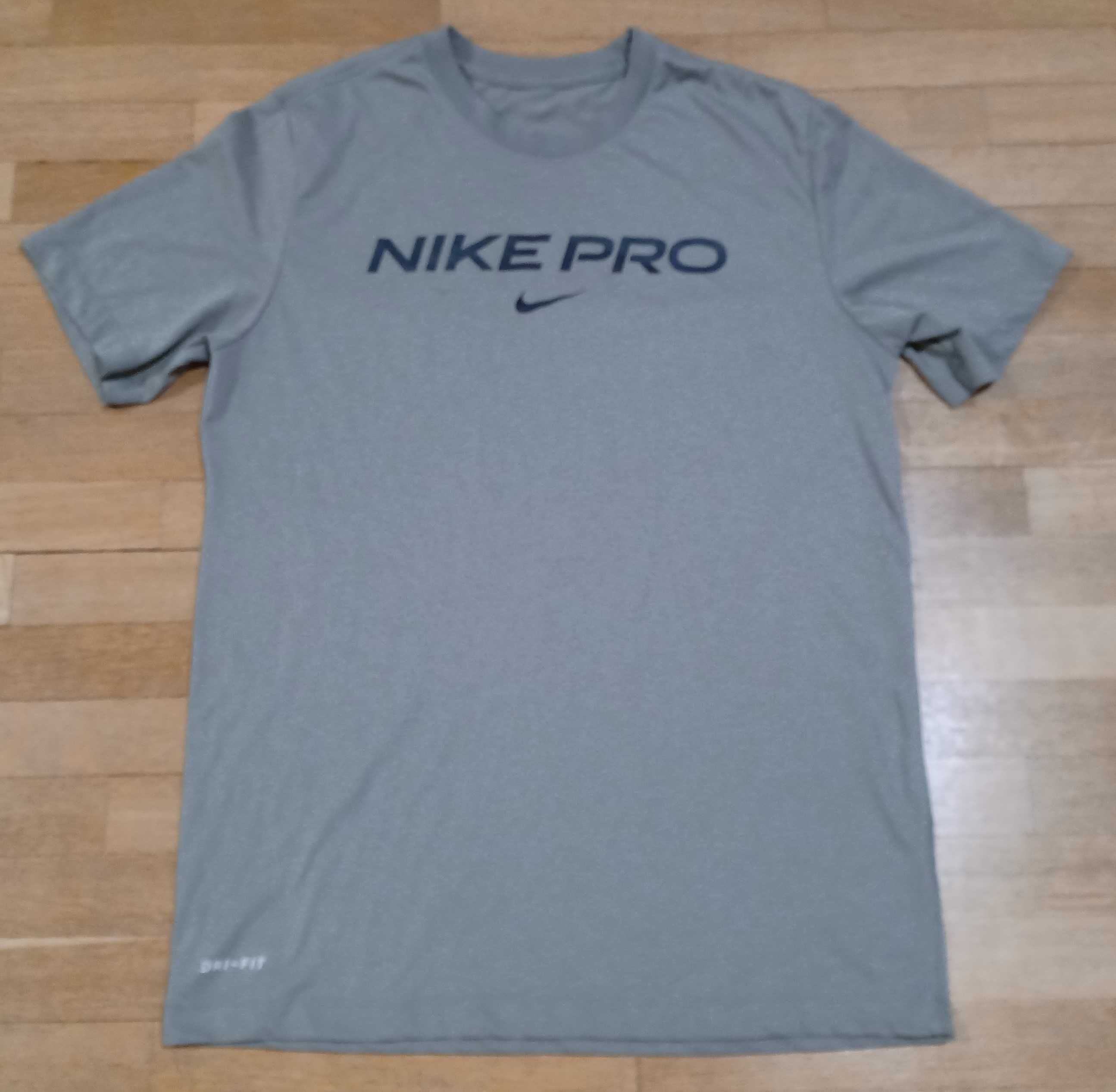 Nike Pro тениска ОРИГИНАЛ перфектна L