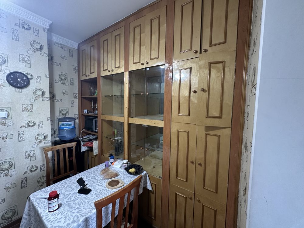 Кухоный шкаф отдам даром, самовывоз