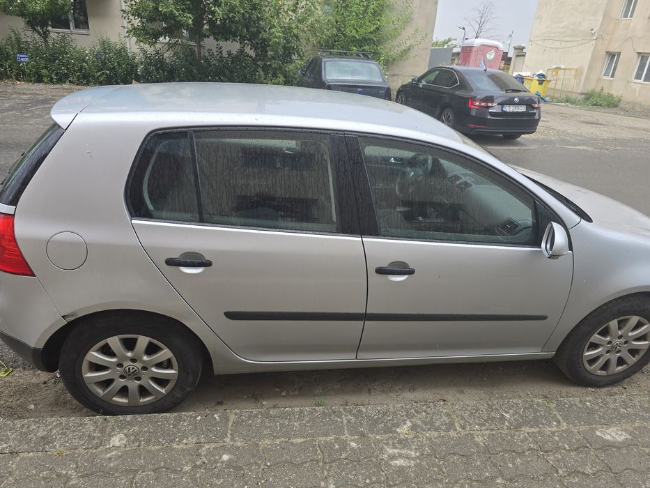 Golf V,1.6 FSI an 2004