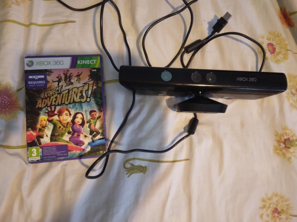 Senzor Kinect Xbox 360, plus un joc Adventures