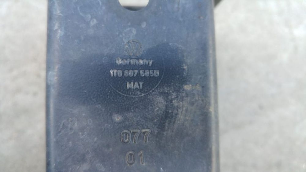 Intaritura armatura bara spate vw touran 1t facelift 2003-2010 1t0807585b