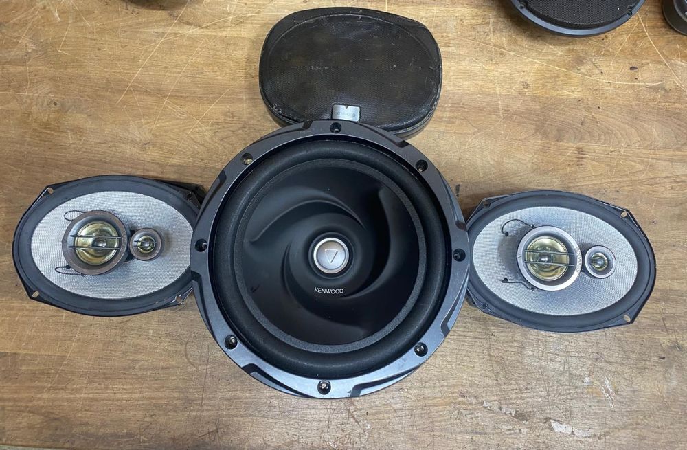 Sistem audio auto Kenwood