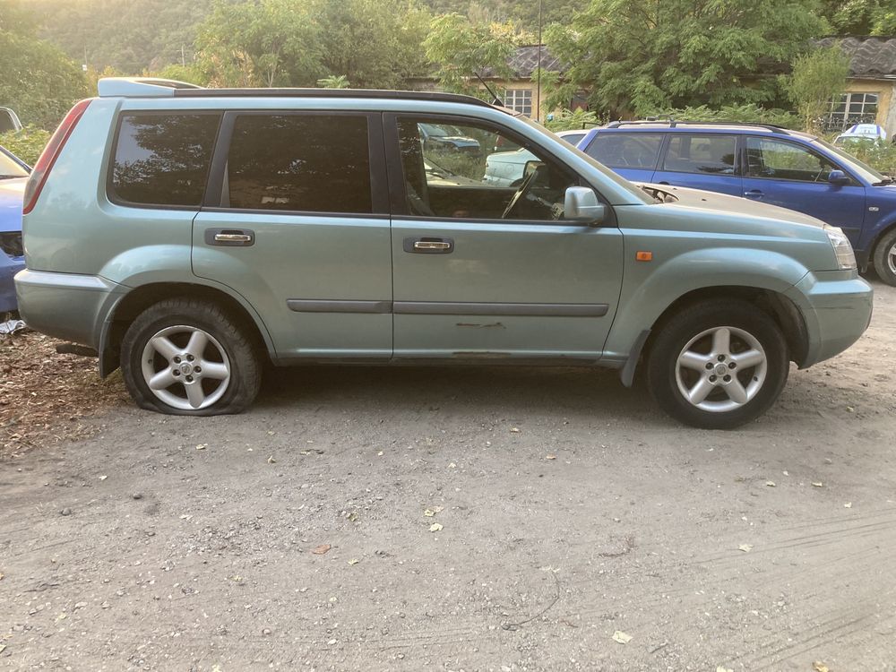 Nissan X-trail 2.2 dci 114 к.с цял за части.