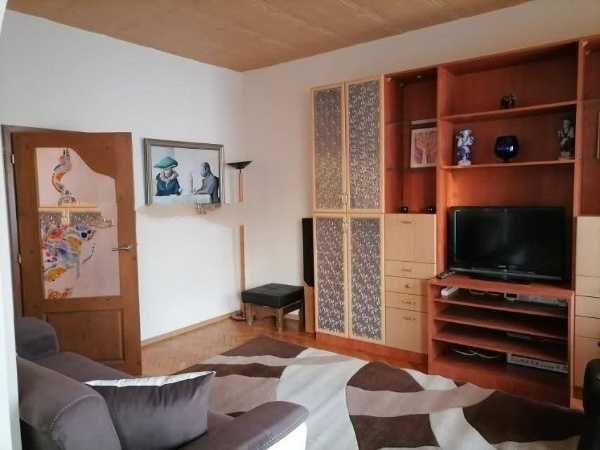 Дава се под наем Четиристаен апартамент в Пловдив, Център - 104 кв.м за 650 € - Снимка #1