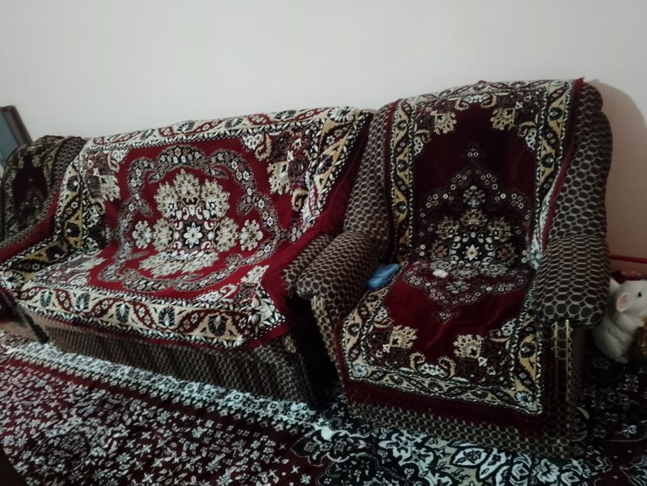 Qulay Divan Mehmonlar uchun