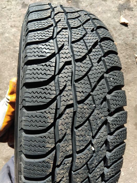 205 70 15 4 броя Виати