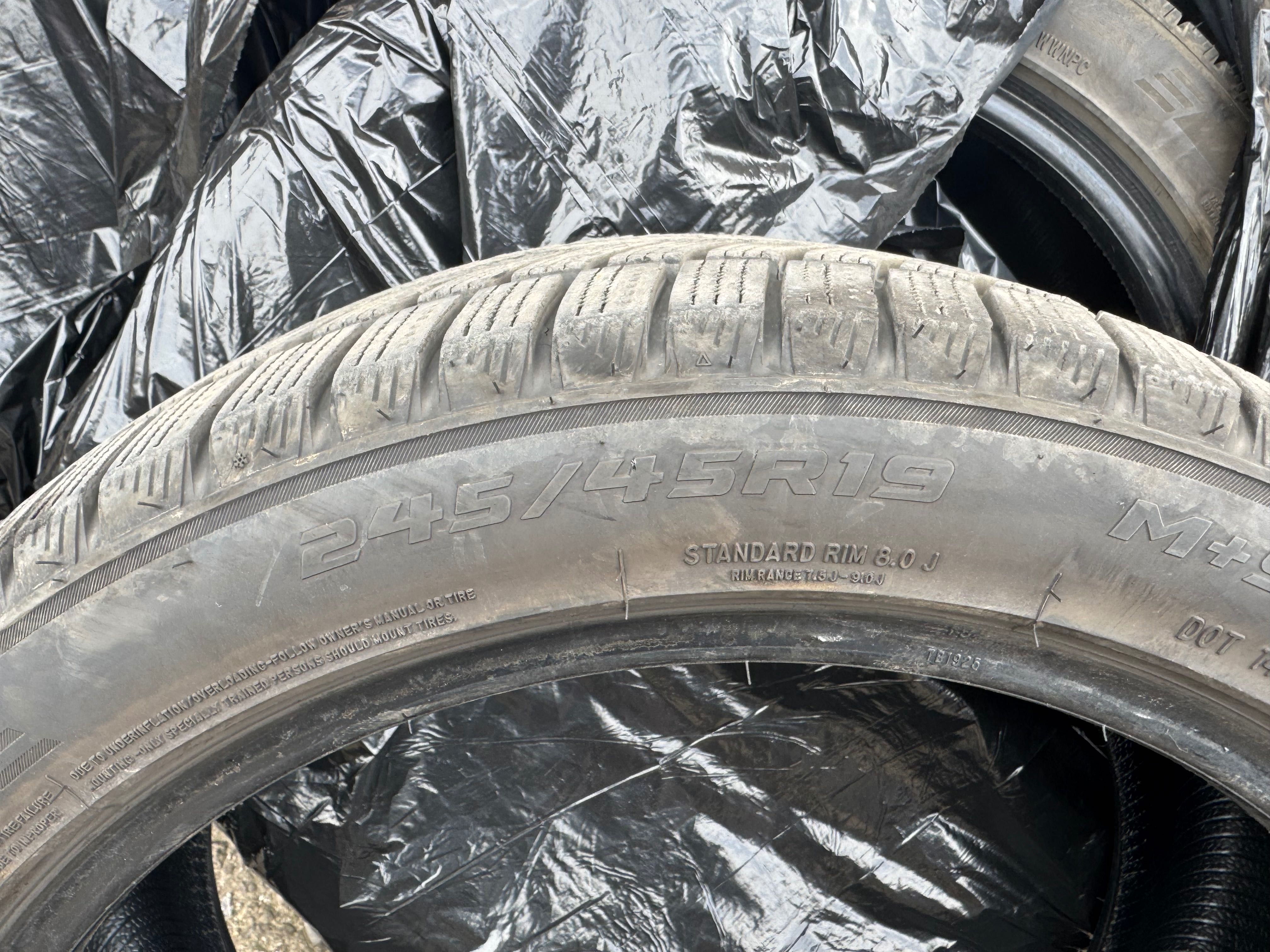 Продавам Гуми  AUSTONE 245/45/19
