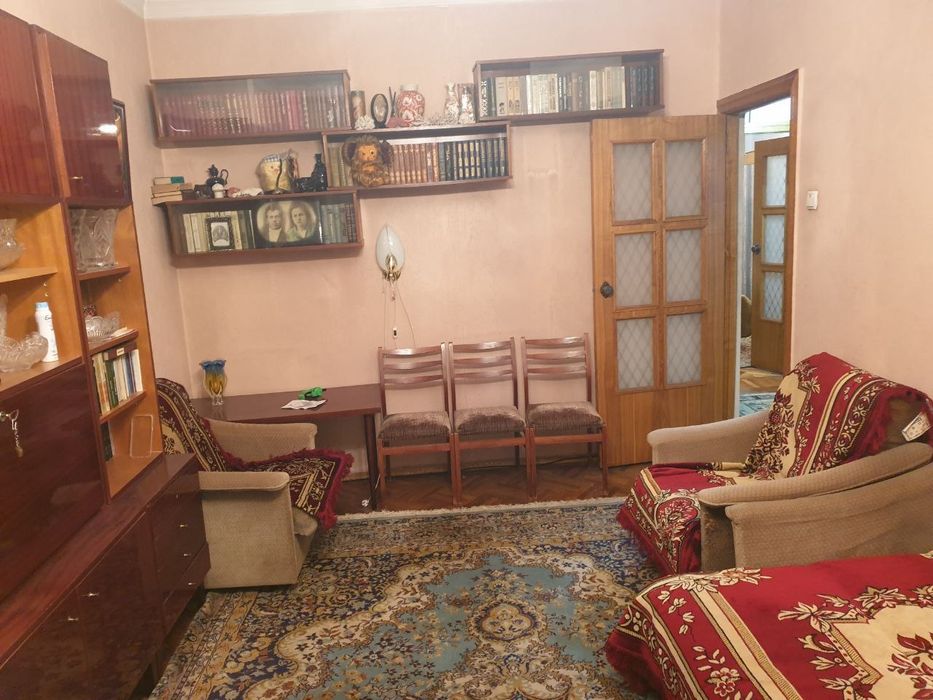 Ижарага уй берилади  чорсув жар  2 хона  400& лубойга