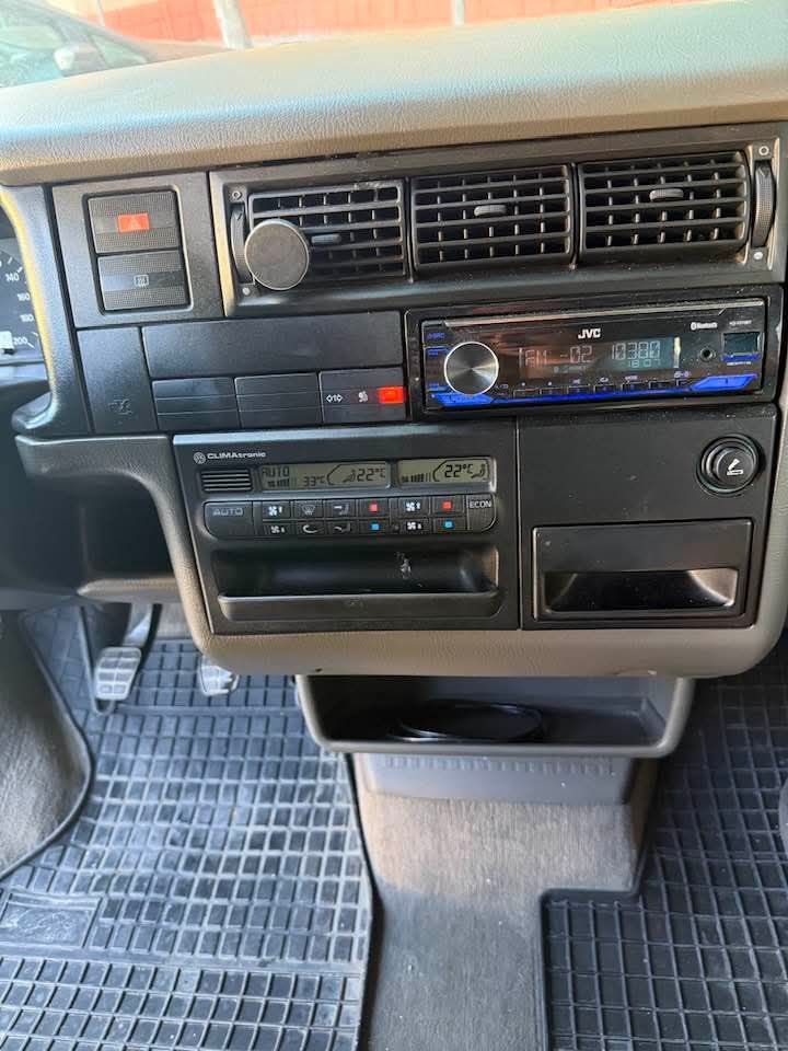vw caravelle 2.5 tdi 102к.с