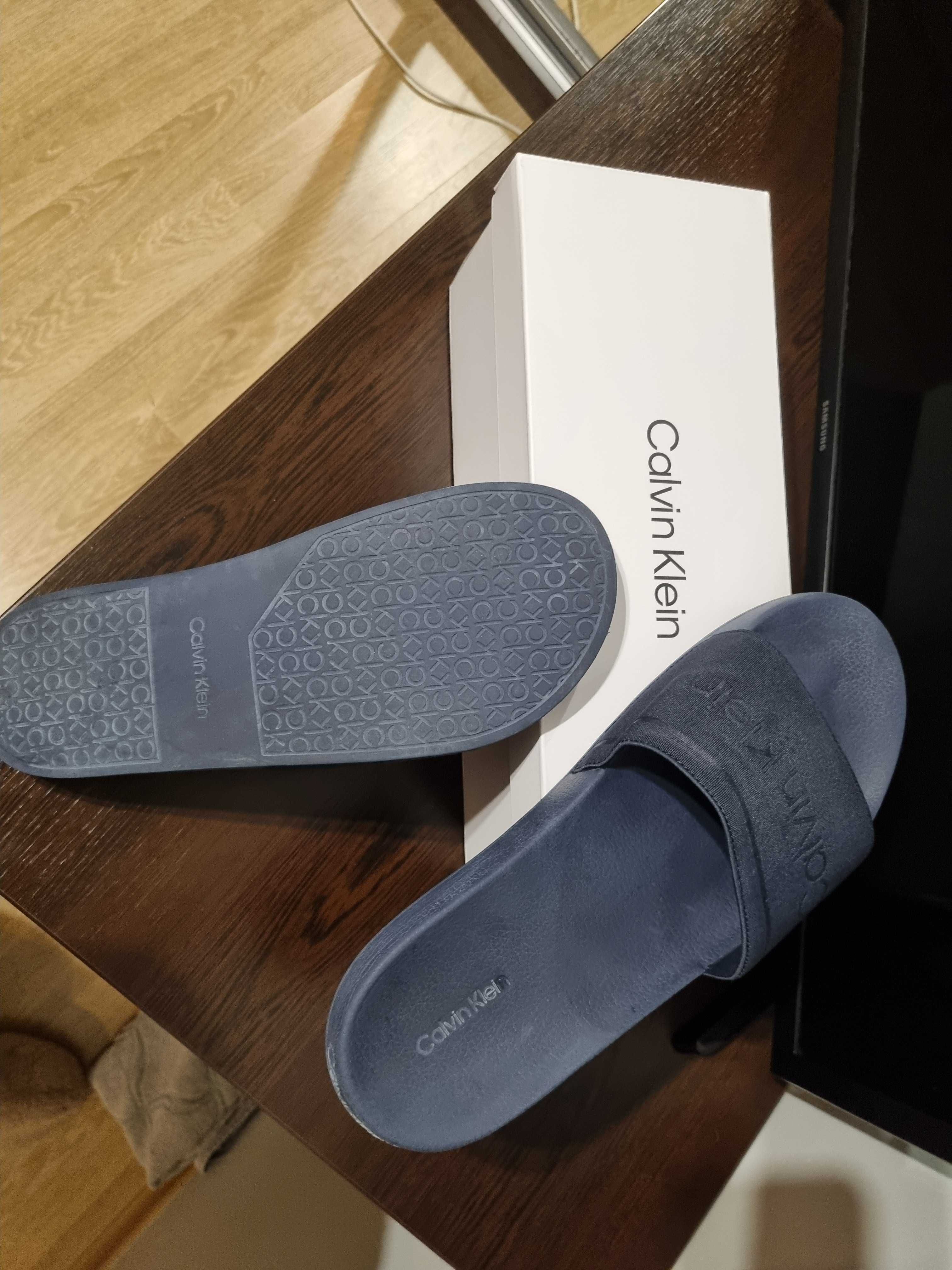 Продавам сини чехли Calvin Klein eur44