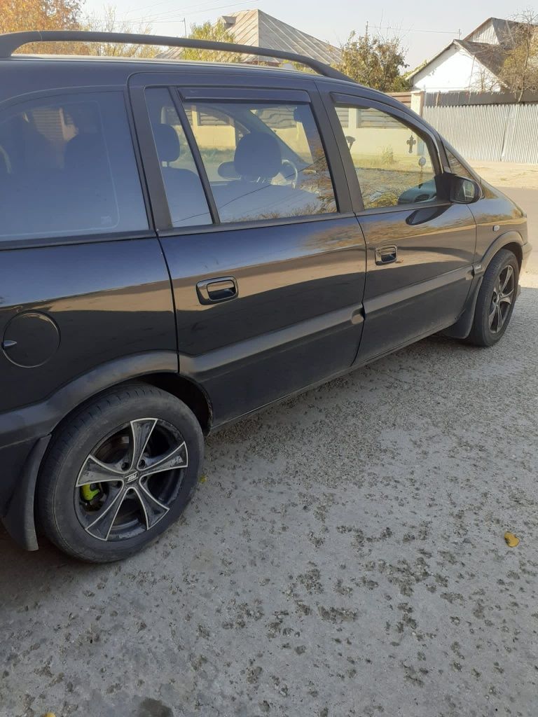 Opel zafira 1.8 !