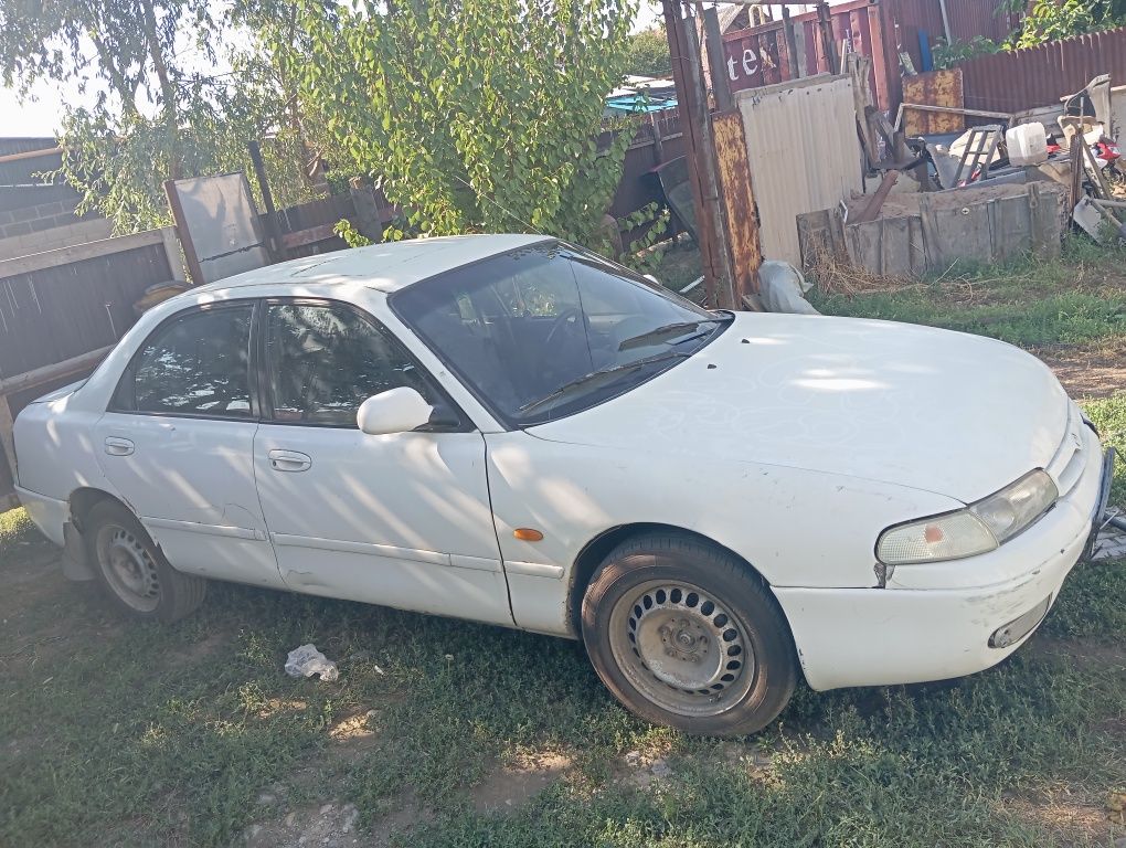 Mazda cronos        .
