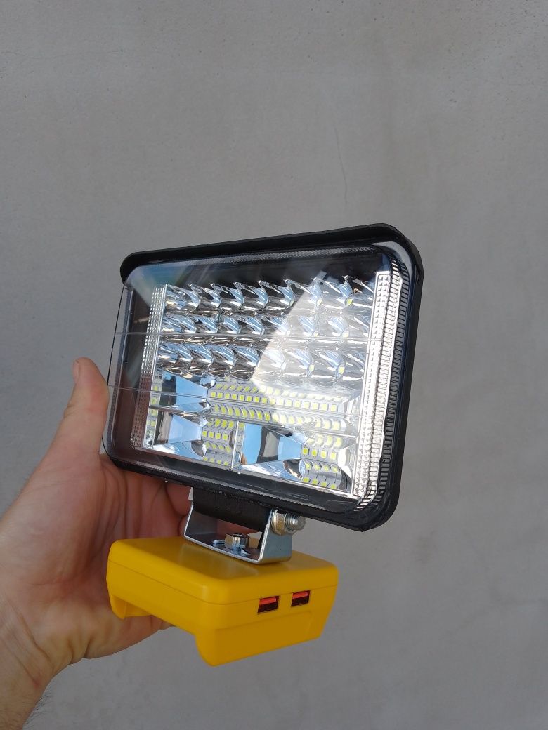 Proiector/ reflector/ lampa/ lanterna pt baterii Dewalt 18v