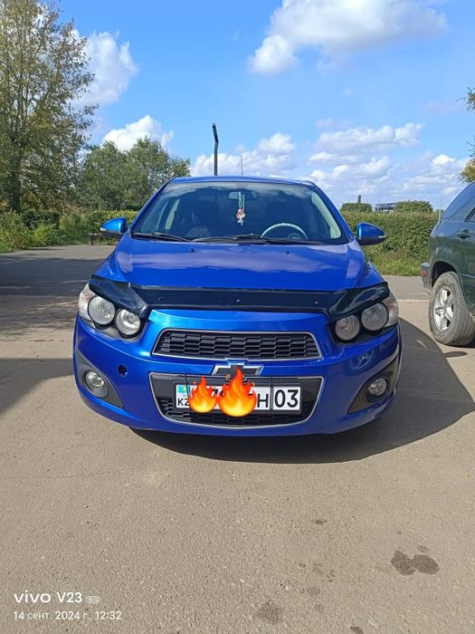 Шевролет Авео 2015год