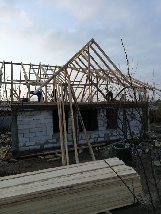Reparatii acoperis montaj tigla metalica tigla ceramica mansarde