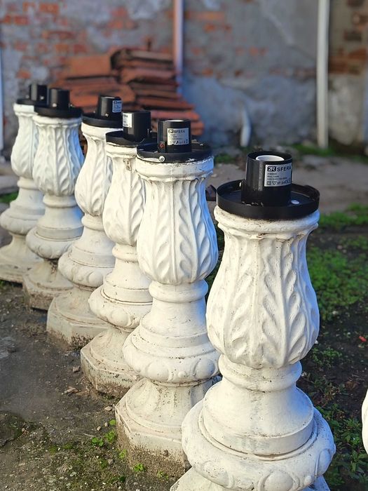 Градински бетонови лампи